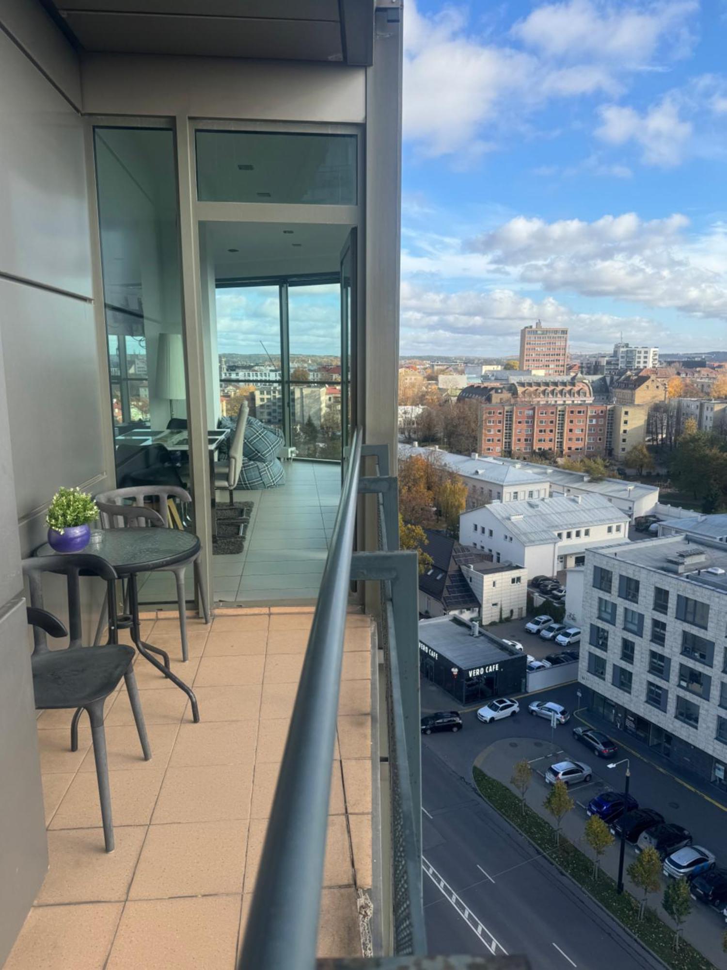 Helios Luxury Apartment In Vilnius Skyscraper Buitenkant foto